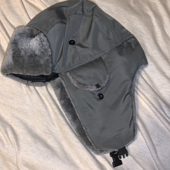 Winter hat - Picture 3 of 4